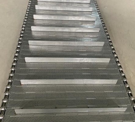 Rantai Flat Wire Mesh Conveyor Belt Lempeng Logam Pendingin Dengan Baffle Plate Lempeng Conveyor
